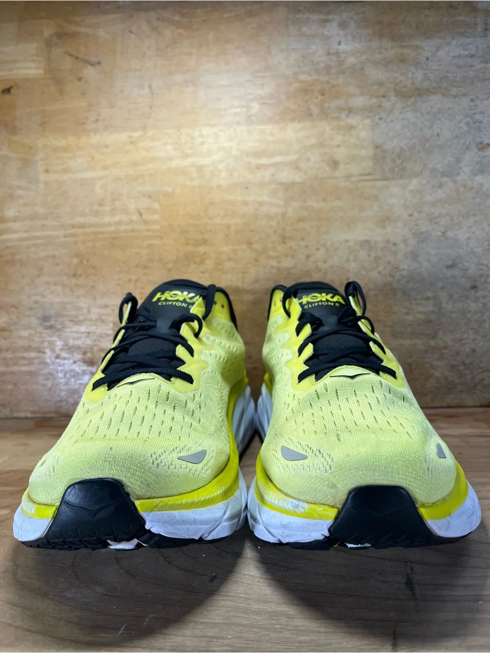 Hoka One One Clifton 8 Mens Size 13 (D) Running Shoes Sneakers Yellow Black